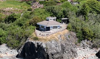 221 SCHOONER BAY Dr, Brookings, OR 97415