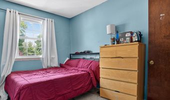 726 PLUMTREE Ln, Claymont, DE 19703