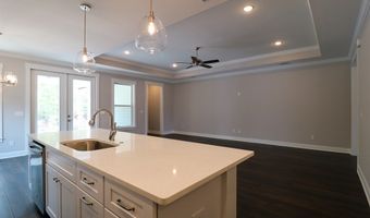 229 Meredith Dr, Bainbridge, GA 39819
