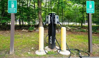 504 Tumbling Hawk 504, Acton, MA 01718