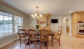 163 Windy Knoll Dr, Berlin, CT 06037