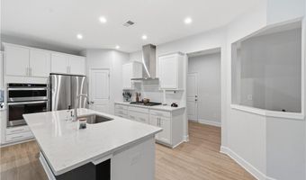 669 Fairway Dr, Acworth, GA 30101