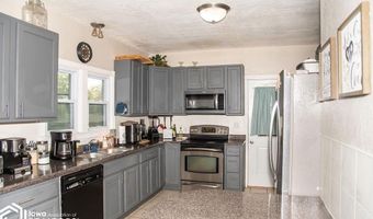 311 S D St, Albia, IA 52531