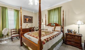 404 Shallowford Dr, Boiling Springs, SC 29316