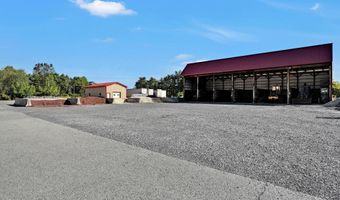 1942 PAPPY'S Ln, Orwigsburg, PA 17961