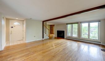 120 Highland Ave, Branford, CT 06405