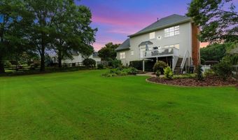 1042 AVERY Crk, Woodstock, GA 30188