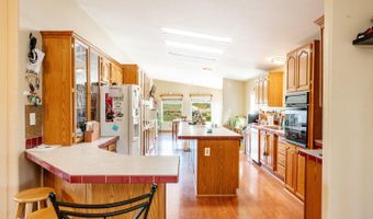 40 Upper Prairie Dog Rd, Banner, WY 82832