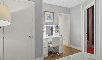 748 Riverside Dr, Augusta, ME 04330