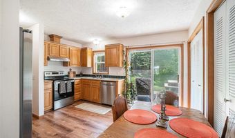 6590 6596 Admirals Pt, Alanson, MI 49706
