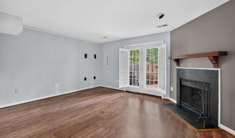 3334 2ND St S, Arlington, VA 22204