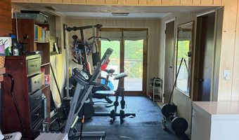 8115 Country View Dr, Ashland, KY 41102