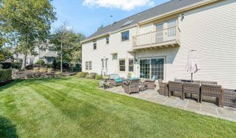 35 Rosenbrook Dr, Bayonne, NJ 07035