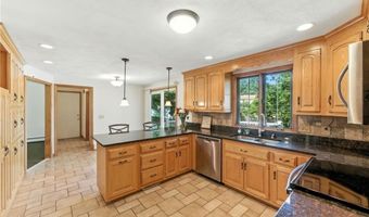 56 Greenfield Rd, Cumberland, RI 02864