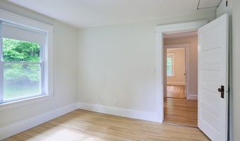 304 South St, Auburn, MA 01501