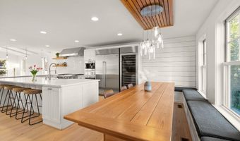6032 28TH St N, Arlington, VA 22207