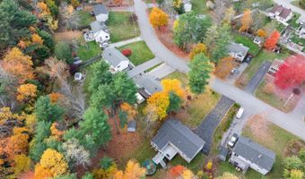 42 Yankee Ave, Bangor, ME 04401