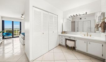 20505 E Country Club Dr 736, Aventura, FL 33180