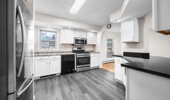 202 Pearl St, Bangor, ME 04401