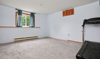 13 Governors Ln, Bethel, CT 06801