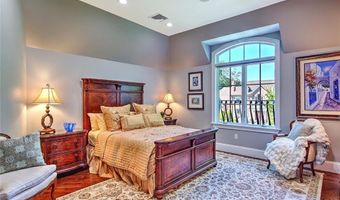 4 Pine Tree Ln, Lincoln, RI 02865