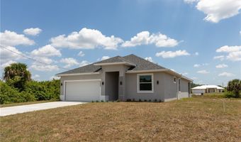 8006 Buttercup Cir, Labelle, FL 33935