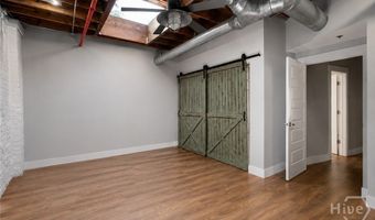 585 White Cir 402, Athens, GA 30605