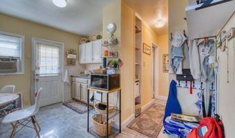 233 Avenue B, Bayonne, NJ 07002