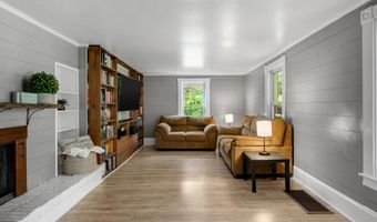 13 Patch Rd, Barre, VT 05641