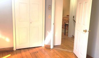 49 Hampshire Cir, Brattleboro, VT 05301
