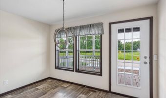 7368 NE BERWICK Dr 11, Ankeny, IA 50021