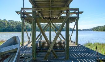 24324 ADAMS HILL Dr, Accomac, VA 23301