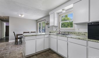 112 Sunset Cir, Buhl, ID 83316