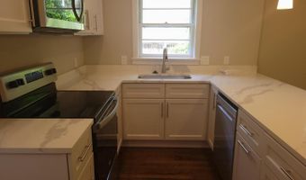 2250 N QUANTICO St, Arlington, VA 22205