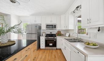 815 Sams Point Rd, Beaufort, SC 29907