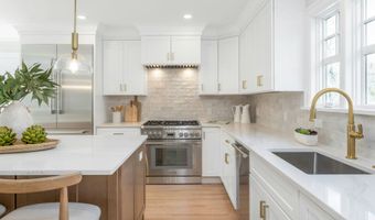 4 Rabbit Ln, Darien, CT 06820