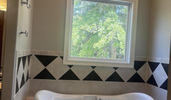 6441 Red Oak Dr, Bailey, MS 39320