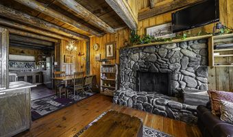 7515 Hyatt Prairie Rd, Ashland, OR 97520
