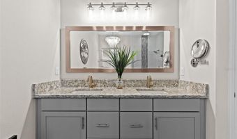 5822 SILVER SUN Dr, Apollo Beach, FL 33572