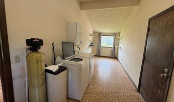 408 Elm St, Albert City, IA 50510