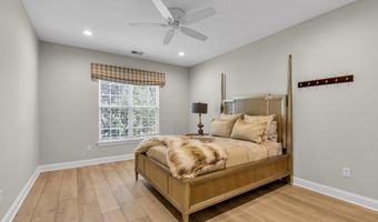 309 April Way, Middletown, NJ 07748