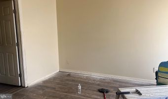 2518 W FRANKLIN St, Baltimore, MD 21223