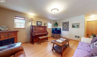 545 HASSETT St, Brookings, OR 97415