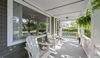 922 Palmer Rd, Columbus, OH 43212