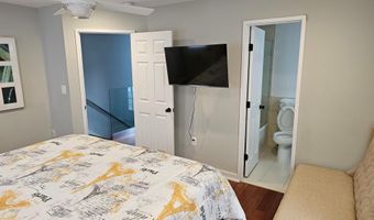 4106 GAULT Pl NE 5, Washington, DC 20019
