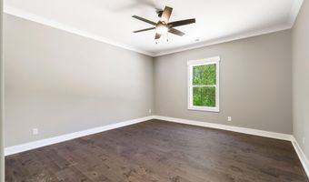 1038 N Linden Dr, Alcoa, TN 37701