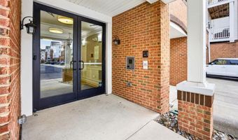 41895 CATHEDRAL VALLEY Sq 401, Aldie, VA 20105