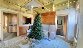 237 MILL St, Algoma, WI 54201