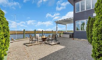 265 Cypress Dr, Bayville, NJ 08721
