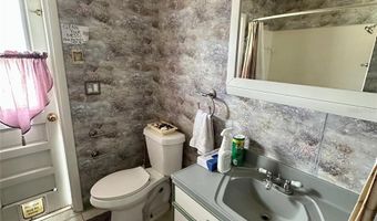 300 BROADVIEW Ave, Altamonte Springs, FL 32701
